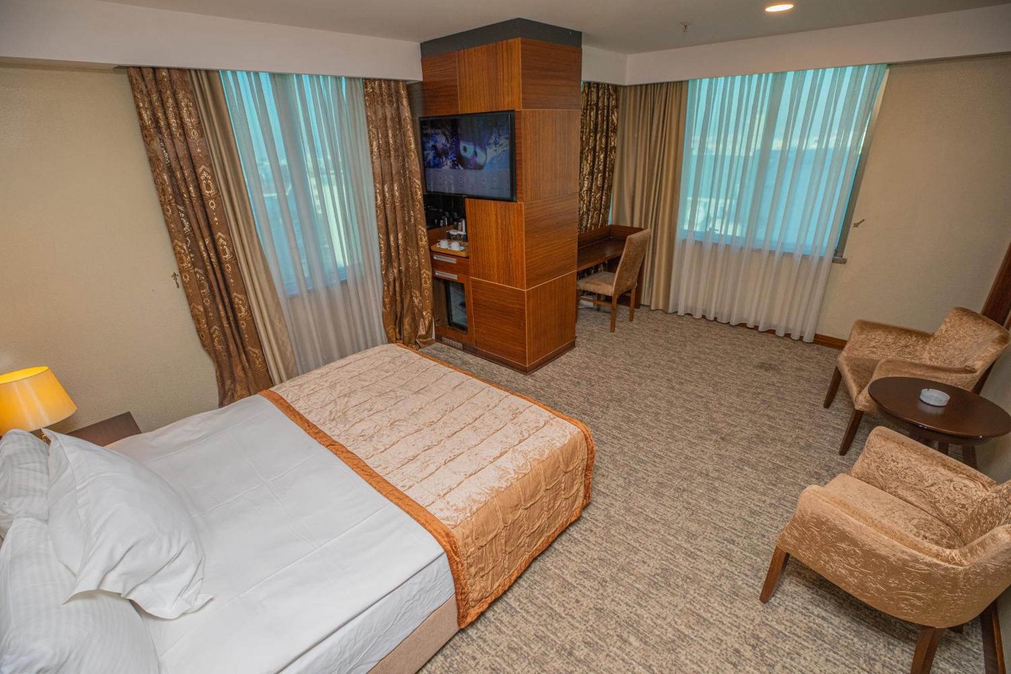 Akman Premium Hotel Ankara Bagian luar foto